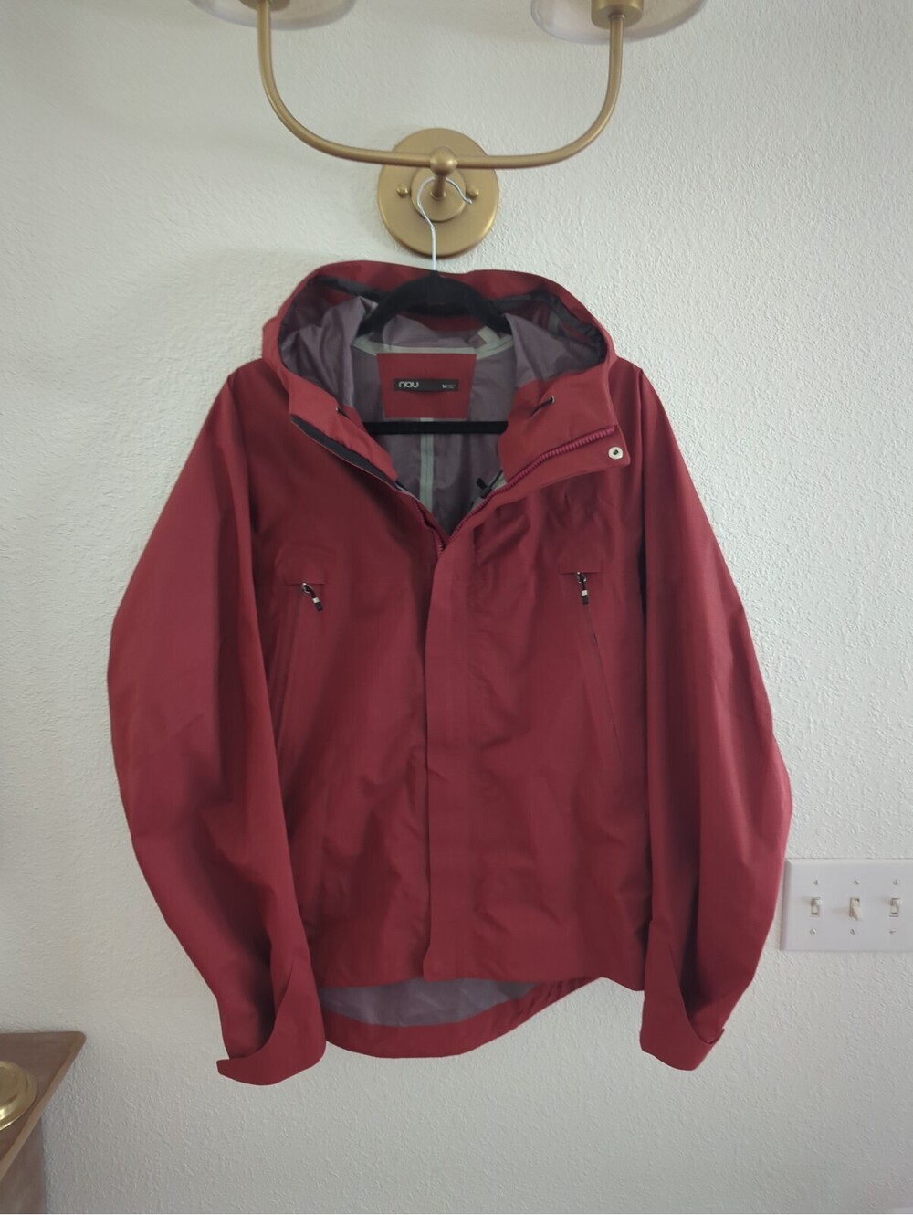 Nau Men’s Red Rain Coat Jacket Zip Off Hood EUC Waterproof Technical  Medium